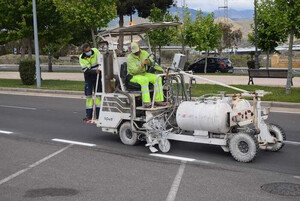 Mejoras en la señalización vial de Vícar para mayor seguridad