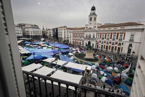 Sindicatos policiales critican al delegado del Gobierno por no desalojar acampada antidesahucios en Madrid