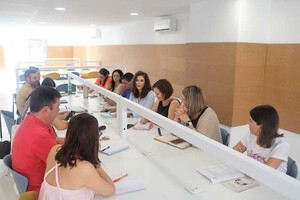 Unas 80 mujeres inmigrantes participan en formación en Santa María del Águila