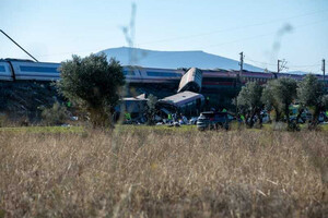 Un periodista relata el impacto del choque y cómo ayudó a otros pasajeros