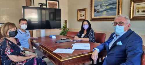 Amigos de la Alcazaba organizará visitas al Puerto y al faro de San Telmo