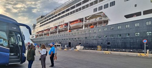 El crucero Vasco da Gama hace escala en Almería con 600 pasajeros