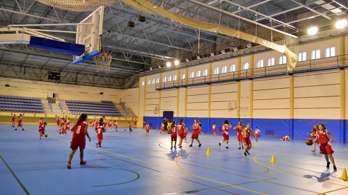 Adjudicada la última fase de la cubierta del Pabellón de Deportes de Adra