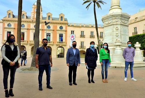 El PSOE exige al alcalde que atienda las peticiones de los empresarios de atracciones de feria