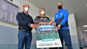 La piscina municipal de Adra abre con más servicios
