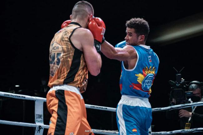 La EDM Club Lola Boxing participa con sus púgiles en la Liga Alannia Resorts de Alicante