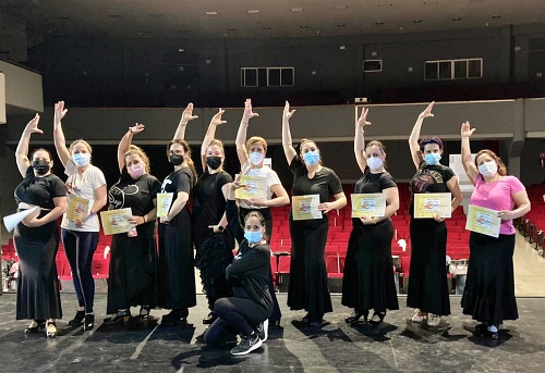 Adra celebra el Día Mundial de la Danza de la mano de Zambra