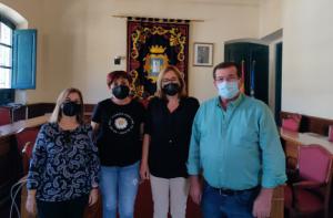 Socialista de El Ejido visitan Níjar para intercambiar impresiones con su alcaldesa