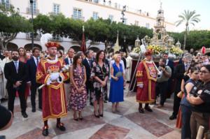 Alcaldesa asiste a la procesión del Corpus Christi en Almería