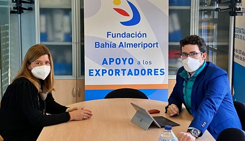 El gerente de Bahía Almeriport se reune con el Ayuntamiento y la Cámara de Comercio