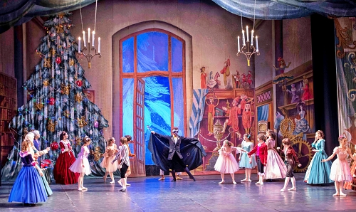 El Ballet Nacional Ruso enamora con la magia de ‘El Cascanueces’