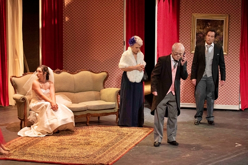 Ilusión y emoción en el estreno del Grupo de Teatro del HUT en el Padilla