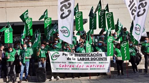 CSIF: 9 de cada 10 docentes de Almería sienten que su labor no está reconocida