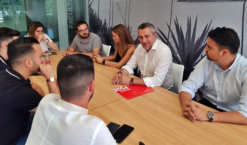 El PSOE traslada los compromisos de Espadas a los jóvenes sobre empleo
