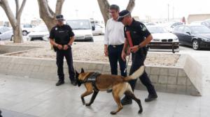 El perro de la Policía Local de Adra permite 200 incautaciones en unos meses