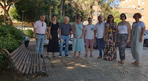El PSOE denuncia el abandono del barrio de El Zapillo
