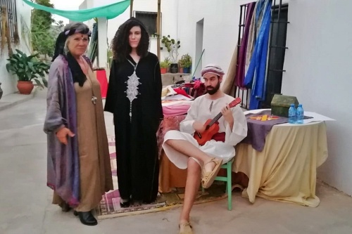 150 visitantes en la visita teatralizada por el barrio de La Alquería