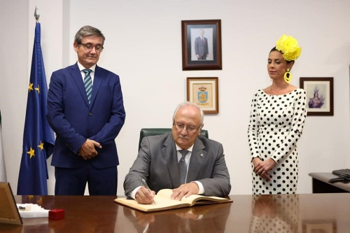 José María Gómez Lázaro-Carrasco abre las fiestas de Adra