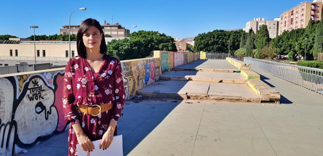 El PSOE exige mantenimiento diario de los parques Generalife y Carrefour