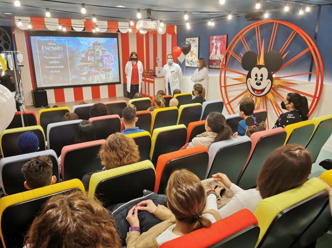 Hospitales andaluces estrenarán en sus pantallas la película de Disney ‘Desencantada’