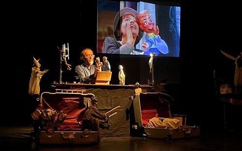 El espectáculo de títeres ‘Recuerda’ llena de magia el Apolo