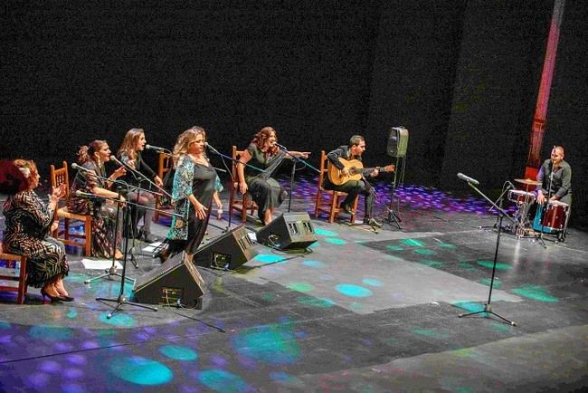 Lela Soto y familia montan una zambomba jerezana en el Auditorio