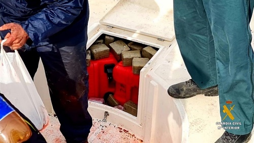 Interceptan droga por valor de 2,5 millones de euros en costas almerienses