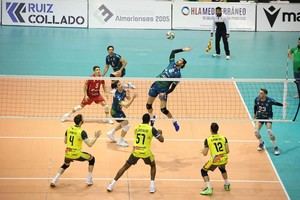 Unicaja Costa de Almería cae en un emocionante partido ante UPV Léleman Conqueridor