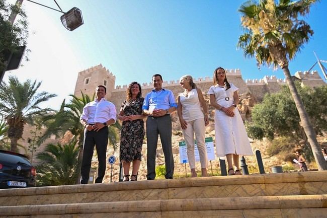La Alcaldesa resalta la inversión de la Junta en la rehabilitación de La Alcazaba