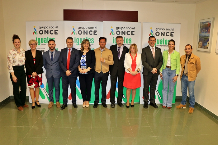 El alcalde da la bienvenida al nuevo director de la ONCE en El Ejido