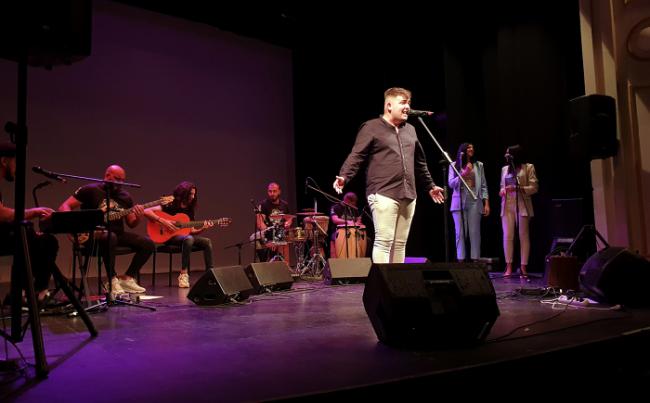 Rafa Fuentes estrena single por todo lo alto en una fiesta a la rumba