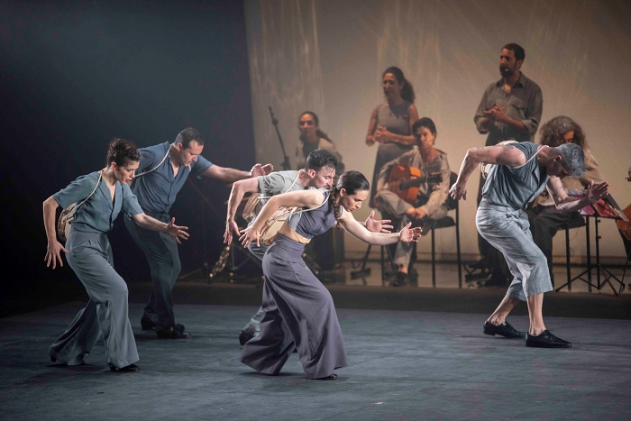 Daniel Doña cose la memoria histórica de España con danza