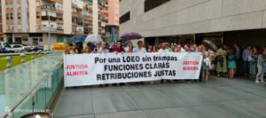 Los funcionarios de Justicia se movilizan en Almería en apoyo a los encerrados en el Ministerio