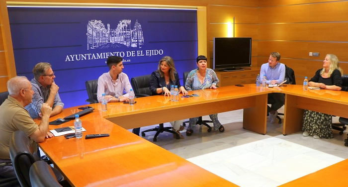 Una delegación de Westland visita El Ejido en el marco de la ‘Carta de compromisos’