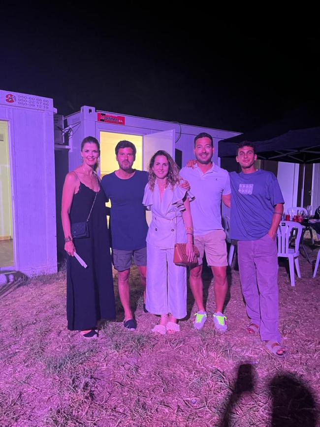 Taburete ofrece un multitudinario concierto en Almerimar