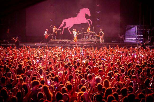 Cooltural Fest se convierte en una fiesta gigante en su primera jornada