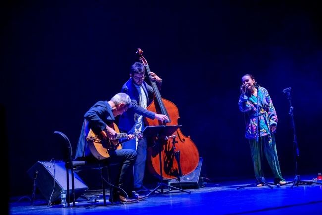 Andrea Motis Trío le da un sublime toque al Festival Internacional ‘Almerijazz’