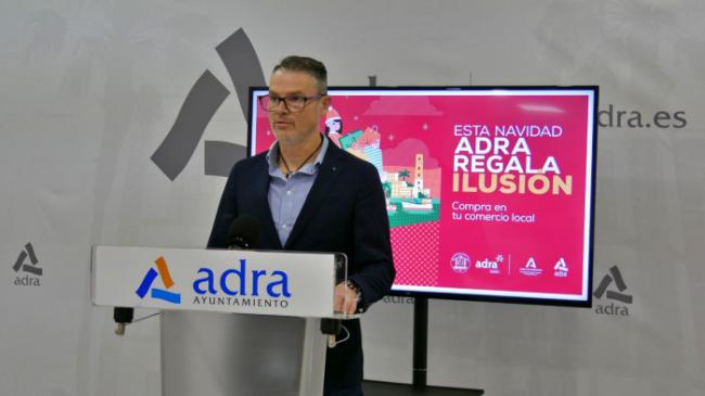 Premio de 3.000 euros a quienes compren en Adra en Navidad