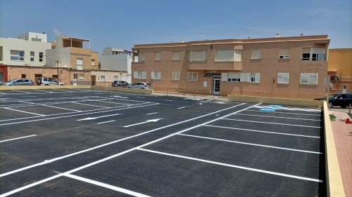 Cabo de Gata estrena un nuevo aparcamiento público con 30 plazas