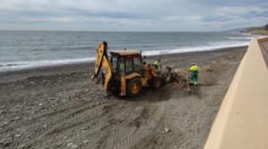 Reforzamiento de playas en Adra para Semana Santa