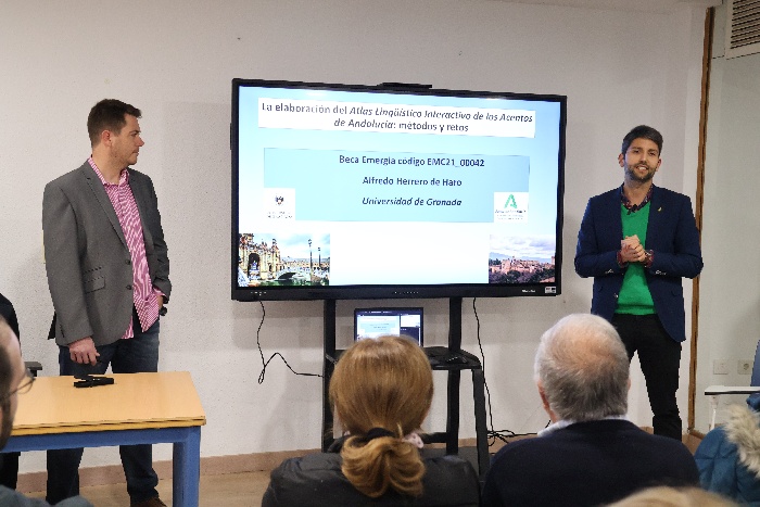 La evolución de los acentos andaluces protagoniza una charla en El Ejido por el 28F