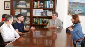 Adra recibe al futbolista de la Kings League Pablo Fernández
