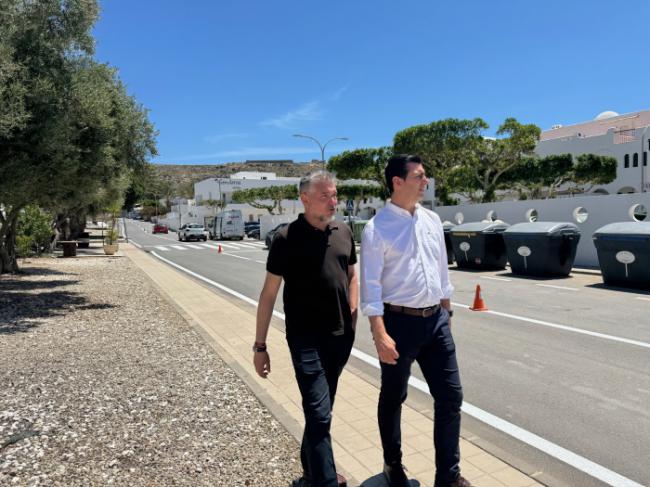 El Ayuntamiento de Níjar inicia la renovación de las señalizaciones horizontales