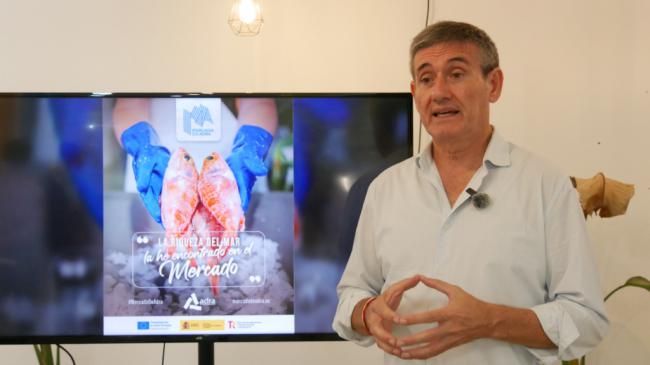 Nueva web y redes sociales para dinamizar el Mercado de Adra