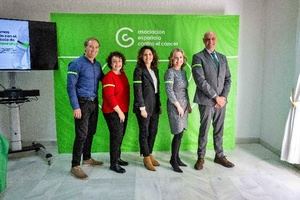Lanzan ‘Brazaletes de esperanza’ en Almería