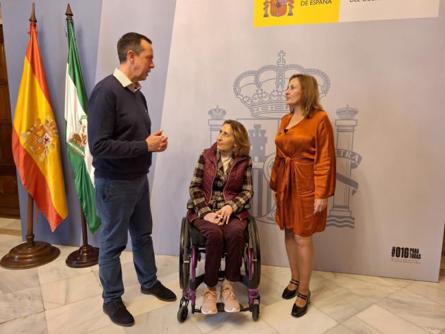 El subdelegado se reúne con la Asociación de personas con lesión medular ASPAYM Almería
 