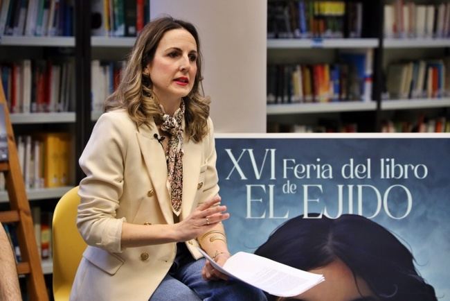 Espido Freire, Paloma Sánchez-Garnica, César Pérez Gellida, Carmen Posadas, Pablo Rivero y Reyes Monforte estarán en El Ejido