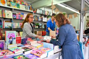 Las ventas en la Feria del Libro de Almería suben un 5%