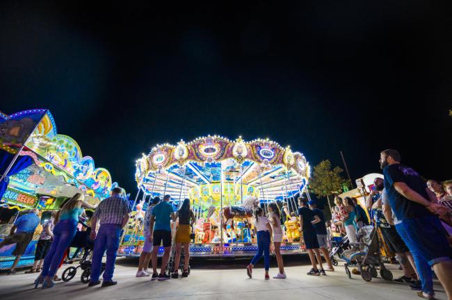 Los carteles de Feria y de Mayo buscan autor