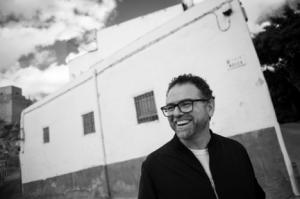 El Teatro Apolo acoge la presentación de "Calle Música" de Antonio Álvarez
